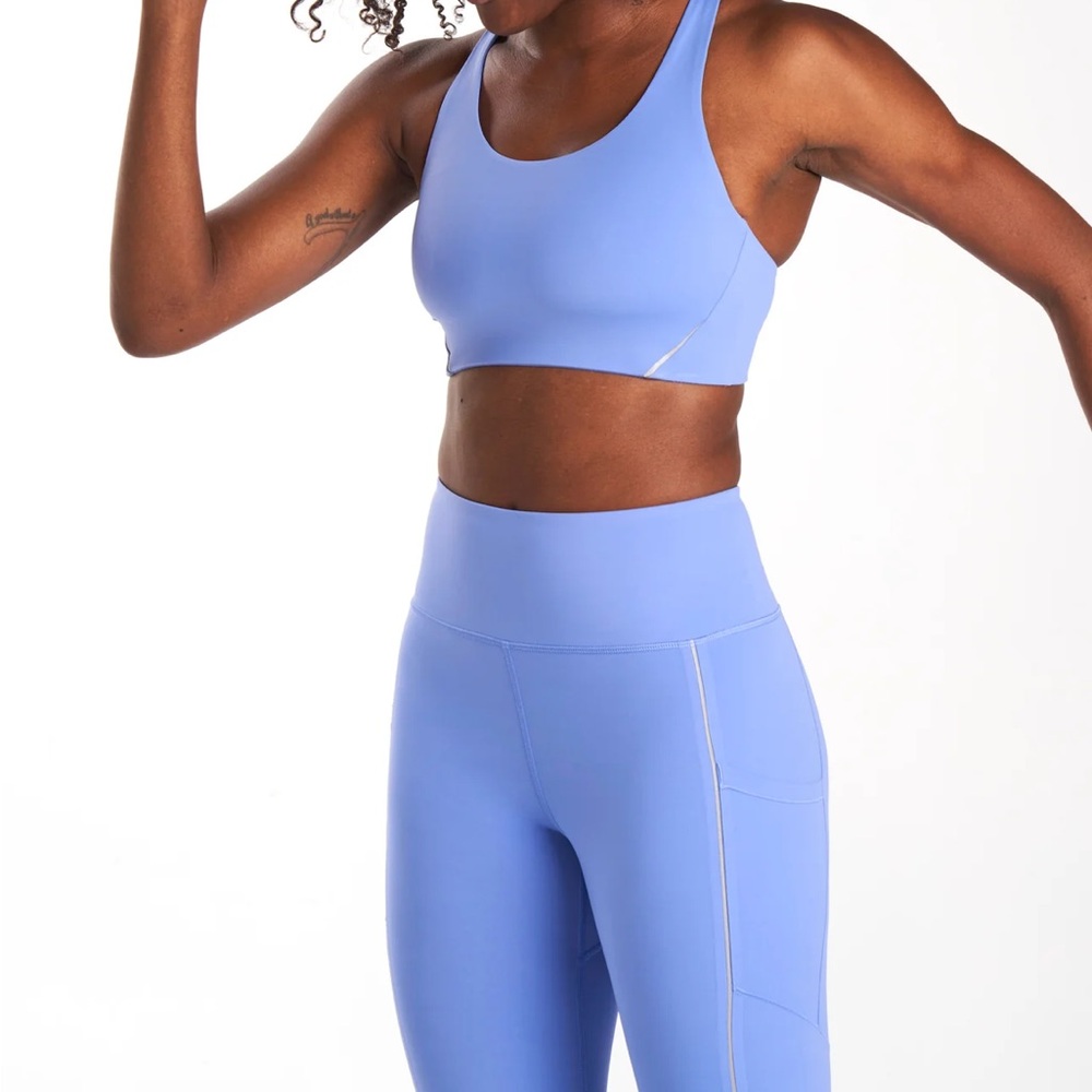 ALWRLD ALRN Mid Support Crop Sports Bra - Picture 12 of 12
